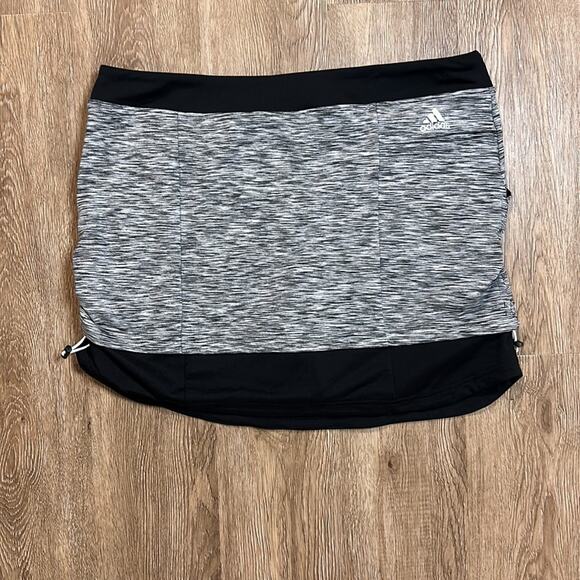 Adidas Grey Cinchable Golf Skort Size Medium Athletic - Picture 7 of 8
